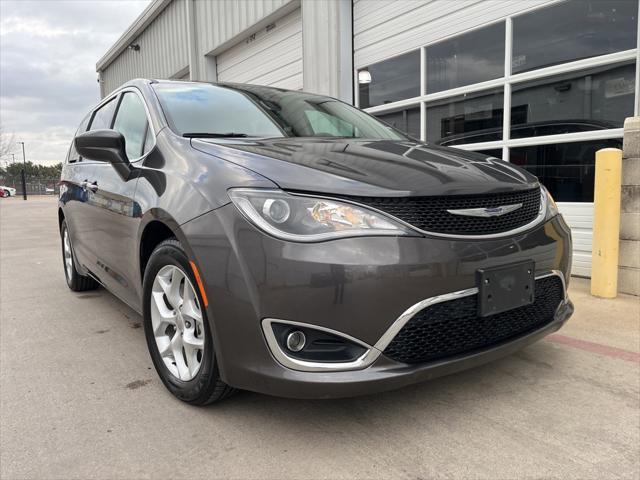 used 2018 Chrysler Pacifica car, priced at $14,795