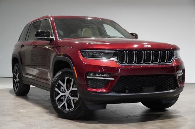 new 2025 Jeep Grand Cherokee car, priced at $40,576