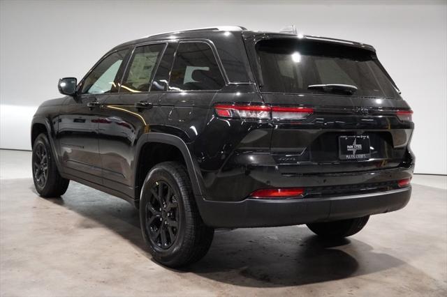 new 2025 Jeep Grand Cherokee car, priced at $40,177