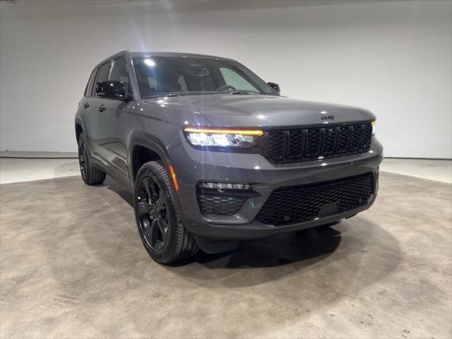 new 2025 Jeep Grand Cherokee L car, priced at $43,989