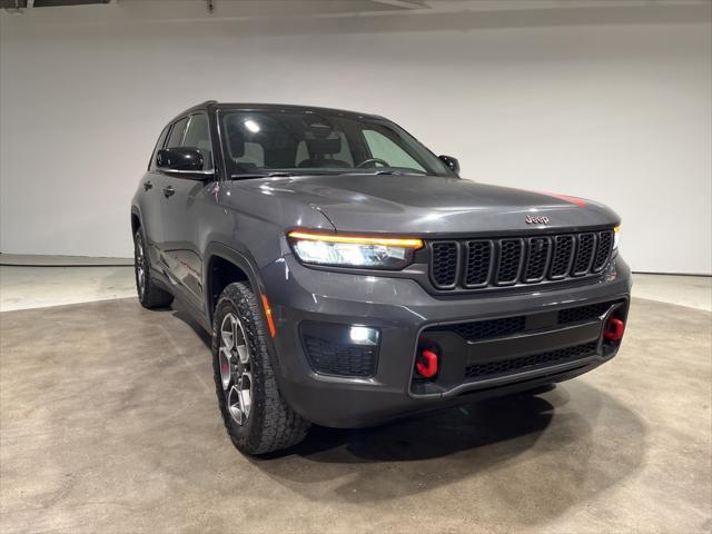 used 2022 Jeep Grand Cherokee car, priced at $33,495