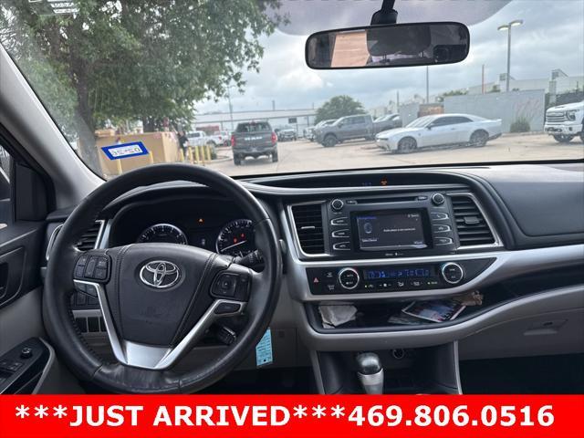 used 2015 Toyota Highlander car, priced at $16,929