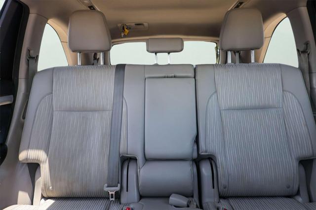 used 2015 Toyota Highlander car, priced at $15,511