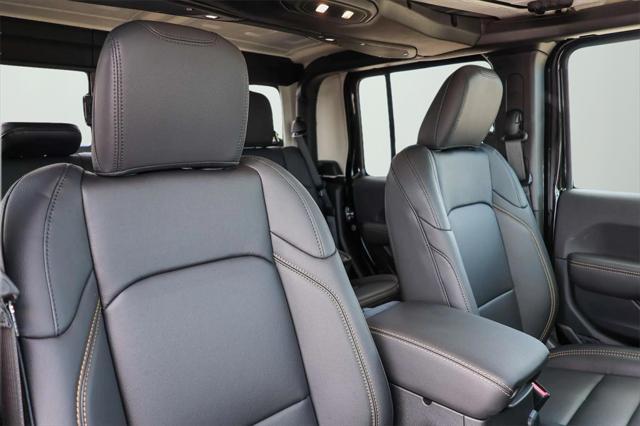 new 2025 Jeep Gladiator car, priced at $48,855