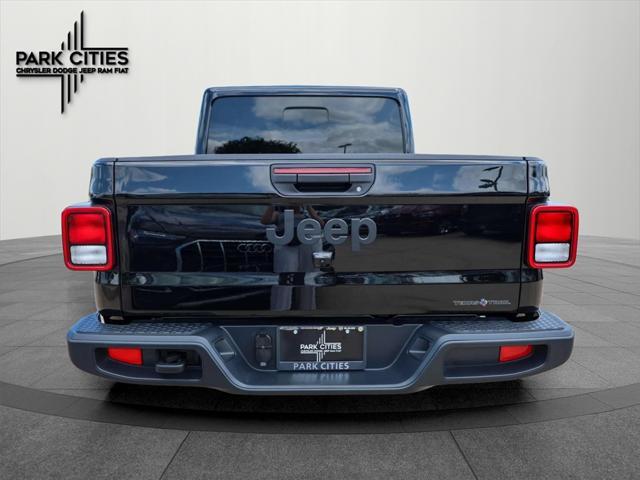 new 2025 Jeep Gladiator car, priced at $48,855