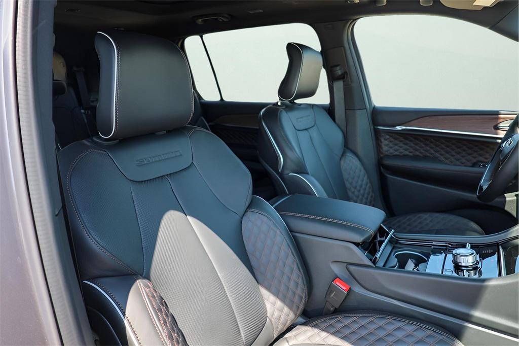 new 2025 Jeep Grand Cherokee L car, priced at $55,794