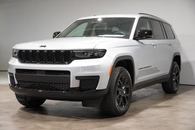 new 2024 Jeep Grand Cherokee L car, priced at $38,357