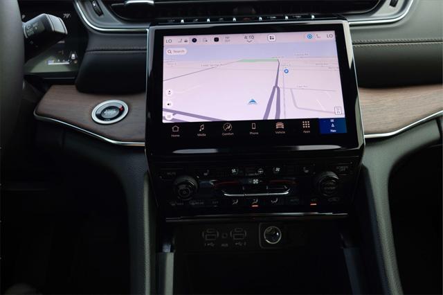 new 2025 Jeep Grand Cherokee car, priced at $50,261