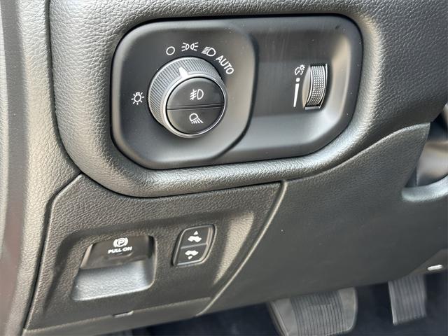 new 2025 Ram 1500 car, priced at $46,932