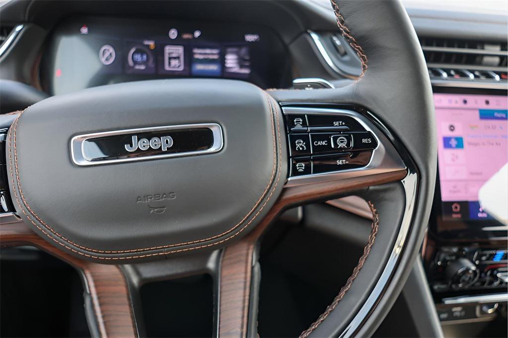 new 2025 Jeep Grand Cherokee car, priced at $55,231