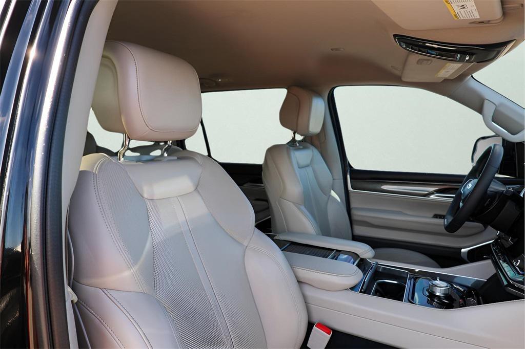 used 2022 Jeep Wagoneer car, priced at $32,900