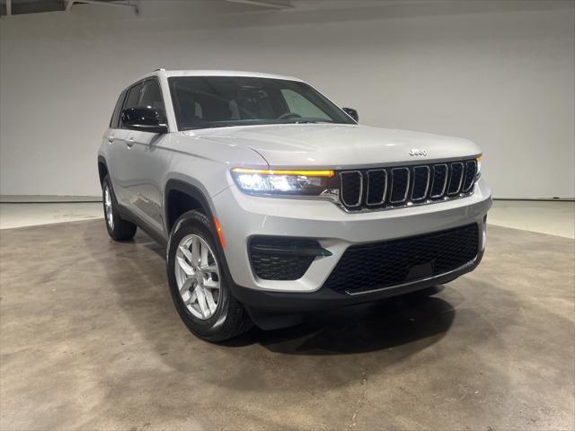 new 2025 Jeep Grand Cherokee car, priced at $35,499