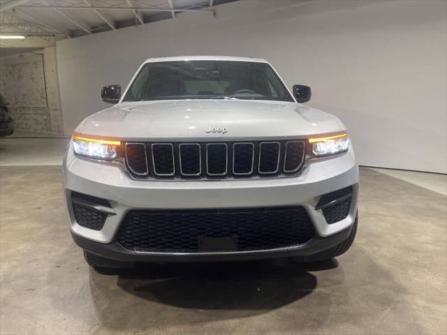 new 2025 Jeep Grand Cherokee car, priced at $35,499