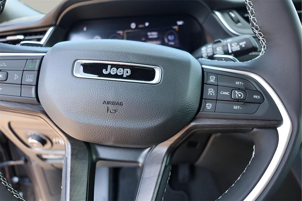 new 2025 Jeep Grand Cherokee L car, priced at $40,171