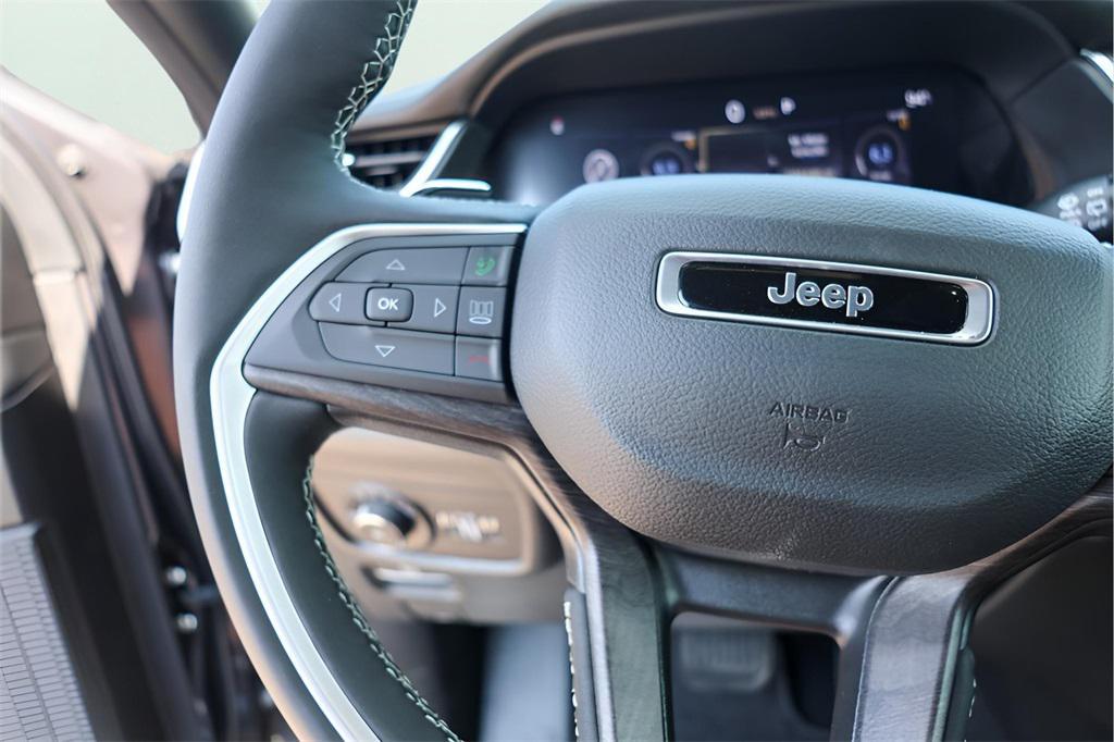 new 2025 Jeep Grand Cherokee L car, priced at $40,171