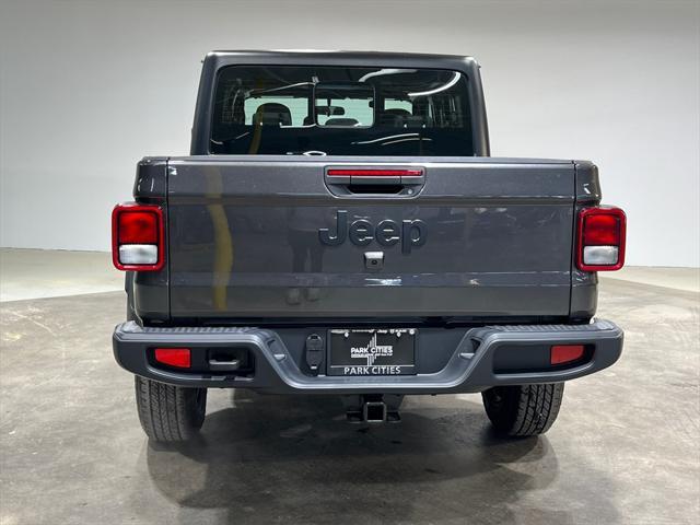 new 2024 Jeep Gladiator car, priced at $43,026