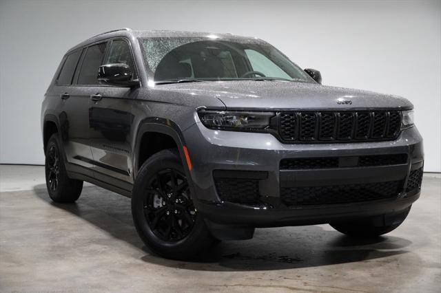 new 2024 Jeep Grand Cherokee L car, priced at $40,033