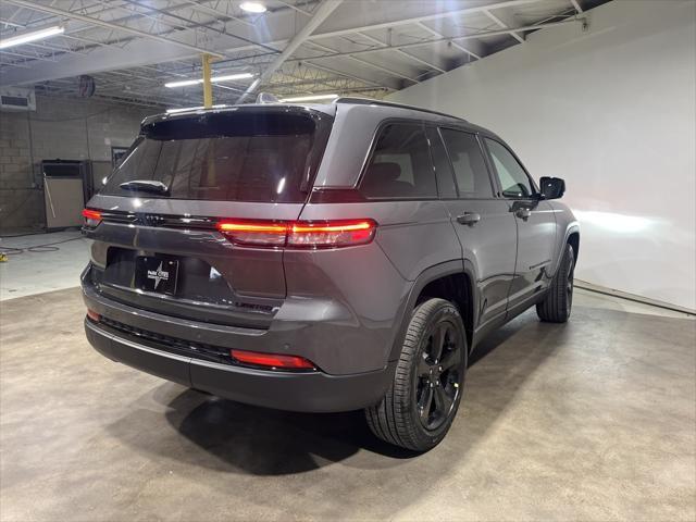 new 2025 Jeep Grand Cherokee car, priced at $46,925