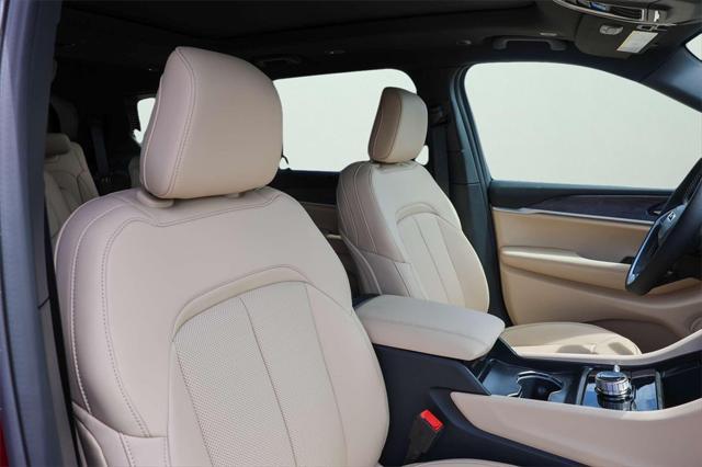 new 2025 Jeep Grand Cherokee L car, priced at $41,809