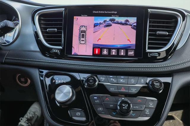 new 2025 Chrysler Pacifica car, priced at $45,906
