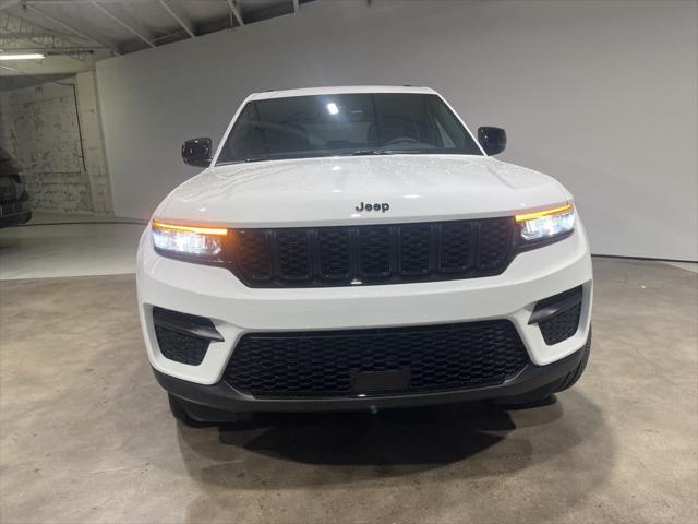 new 2025 Jeep Grand Cherokee car, priced at $38,361