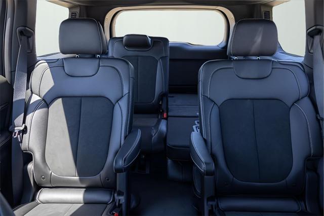 new 2025 Jeep Grand Cherokee L car, priced at $40,265