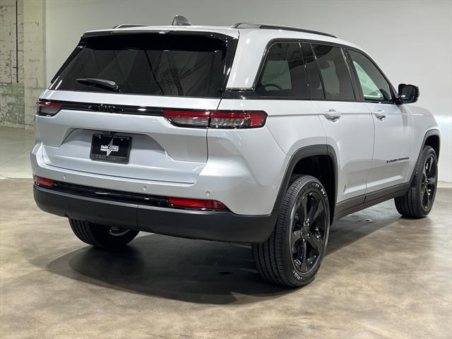 new 2024 Jeep Grand Cherokee car, priced at $38,877