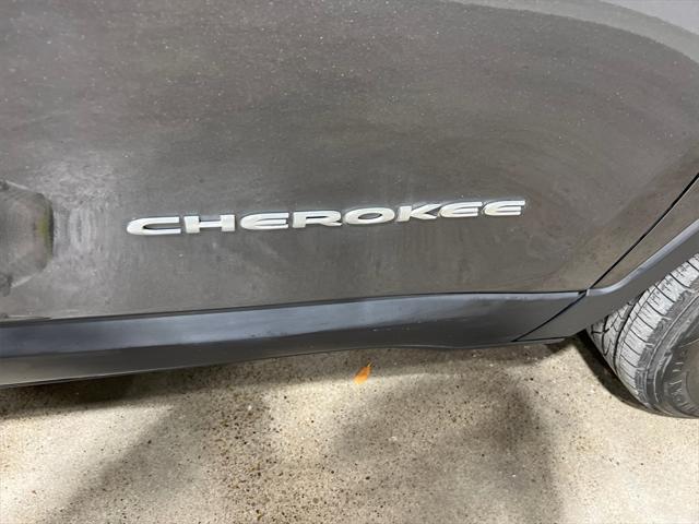 used 2021 Jeep Cherokee car, priced at $24,231