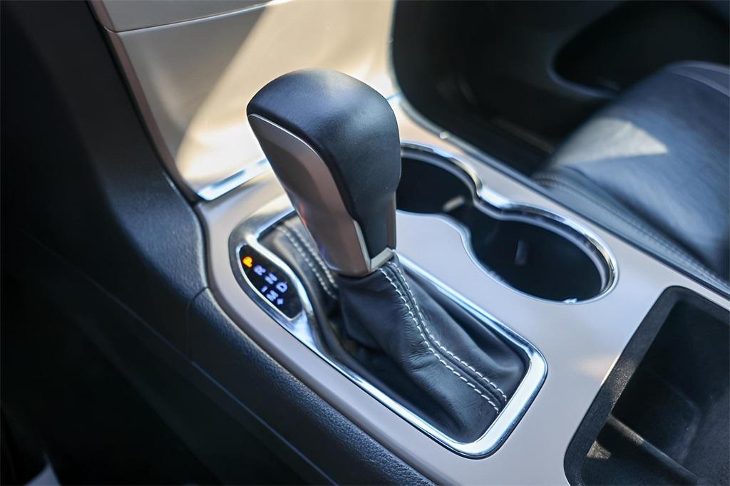 used 2017 Jeep Grand Cherokee car, priced at $15,500