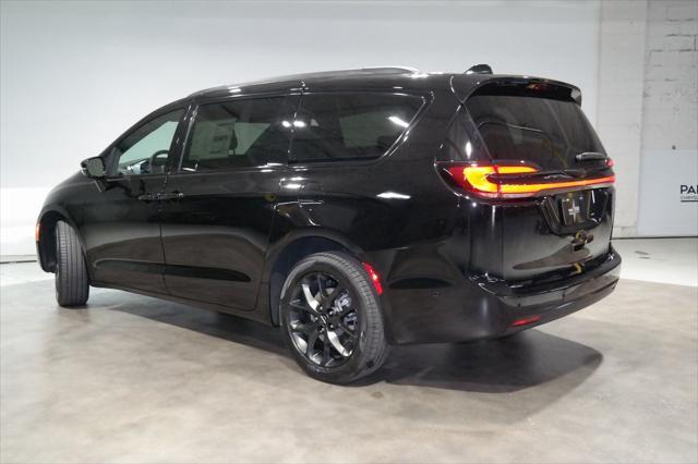 new 2025 Chrysler Pacifica car, priced at $49,540