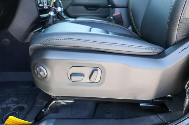 new 2025 Jeep Wrangler car, priced at $48,271