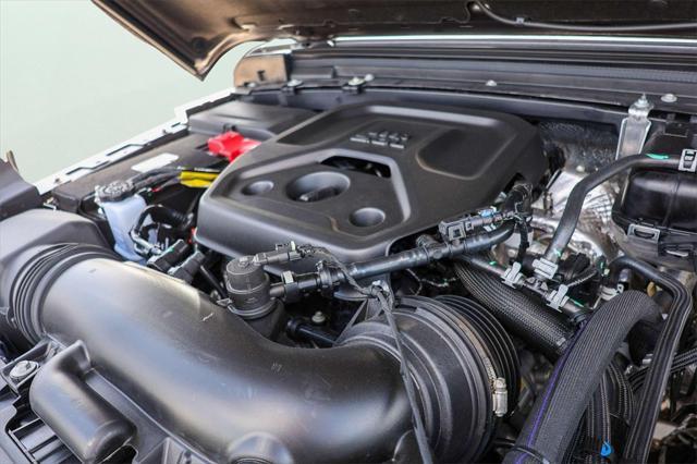 new 2025 Jeep Wrangler car, priced at $48,271