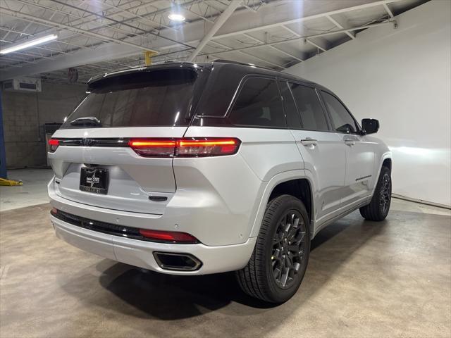 new 2025 Jeep Grand Cherokee car, priced at $57,692