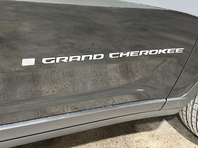 new 2024 Jeep Grand Cherokee L car, priced at $43,677