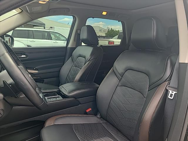 used 2024 Nissan Pathfinder car