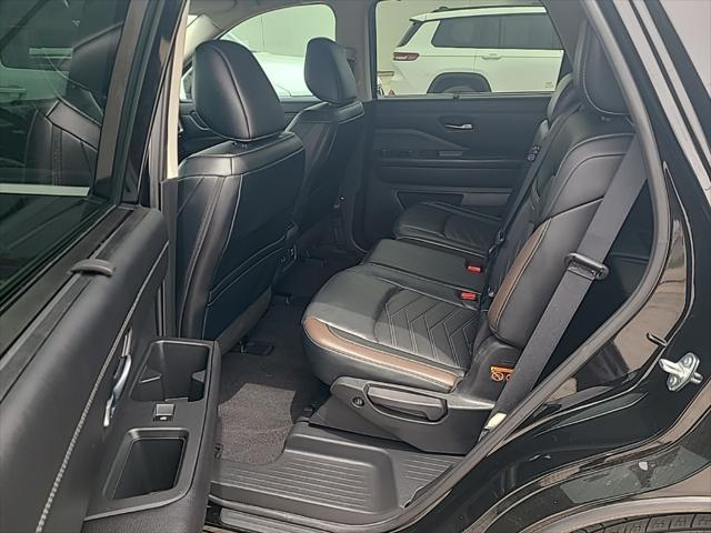 used 2024 Nissan Pathfinder car