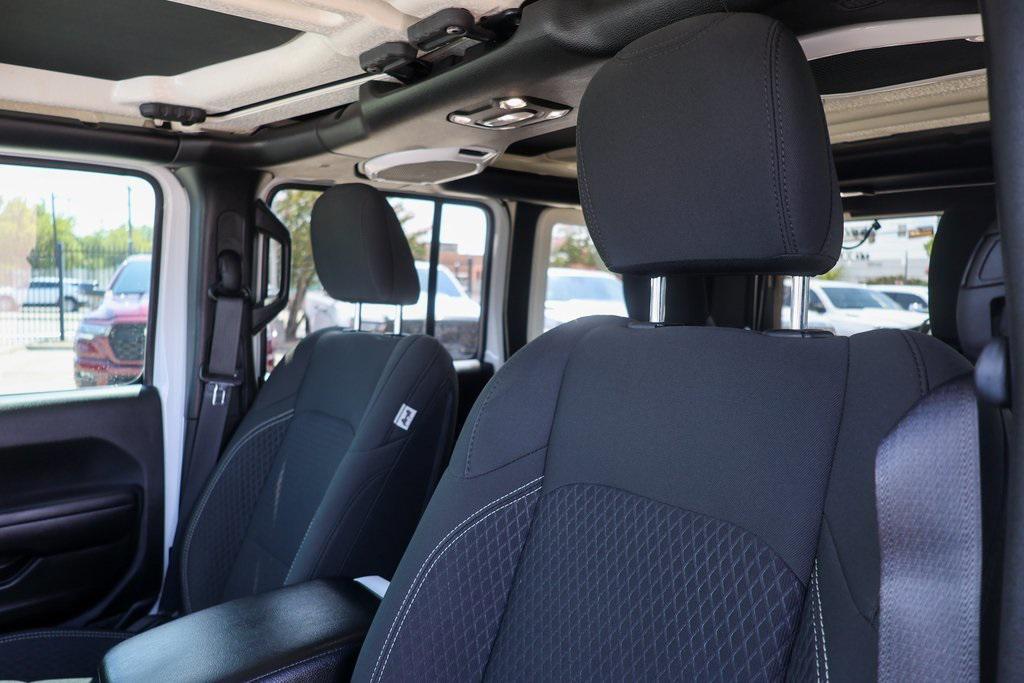 used 2021 Jeep Wrangler Unlimited car, priced at $29,900