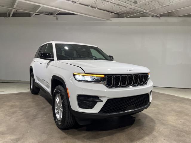 new 2025 Jeep Grand Cherokee car, priced at $34,247