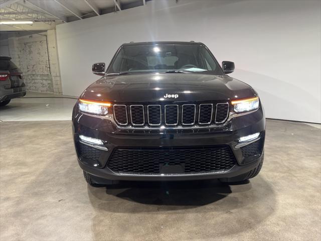 new 2025 Jeep Grand Cherokee car, priced at $41,536