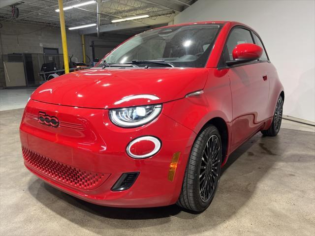 new 2024 FIAT 500e car, priced at $31,095