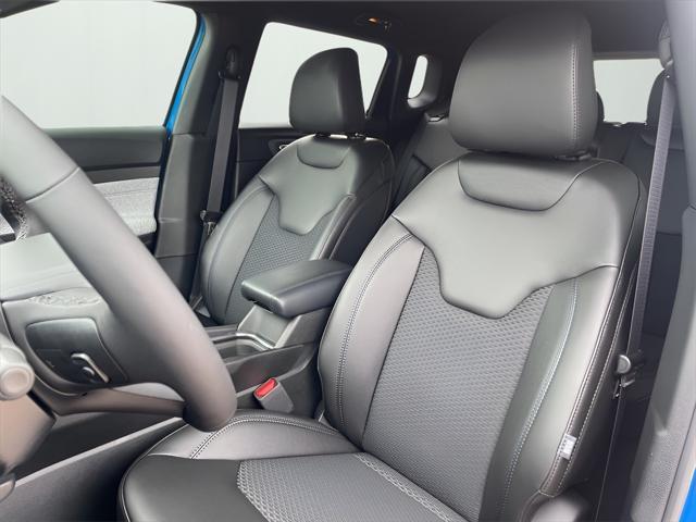 new 2025 Jeep Compass car, priced at $24,288