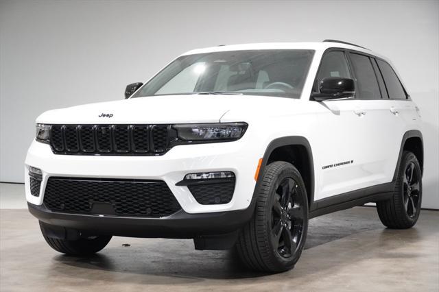 new 2025 Jeep Grand Cherokee car, priced at $48,389