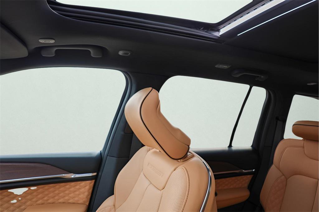 new 2025 Jeep Grand Cherokee car, priced at $55,172