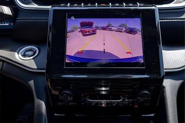 new 2025 Jeep Grand Cherokee car, priced at $32,108