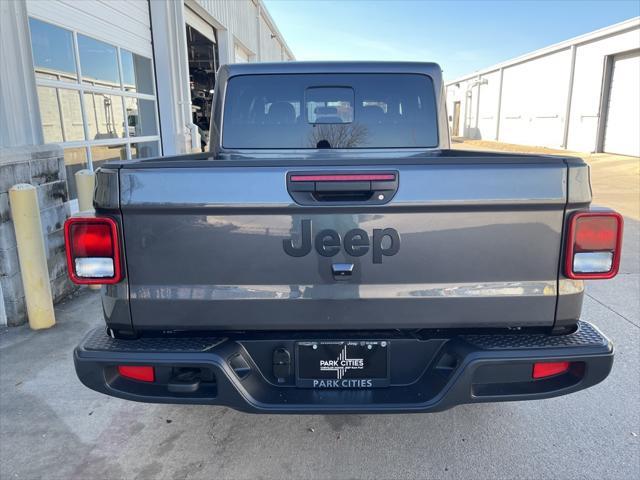 new 2025 Jeep Gladiator car, priced at $41,885