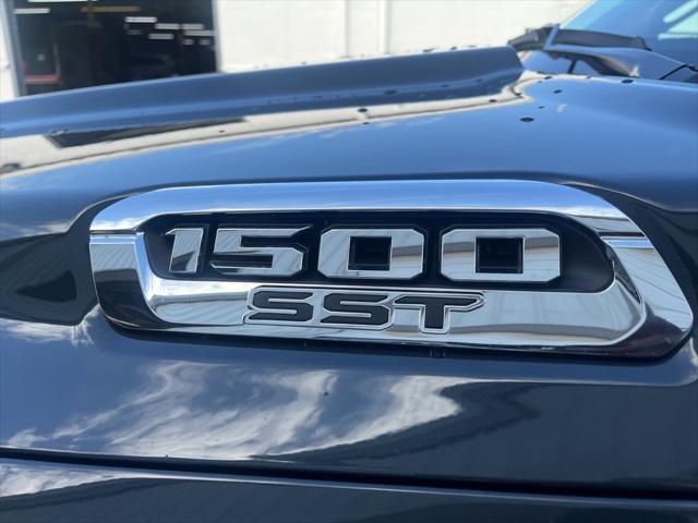 new 2025 Ram 1500 car, priced at $55,521