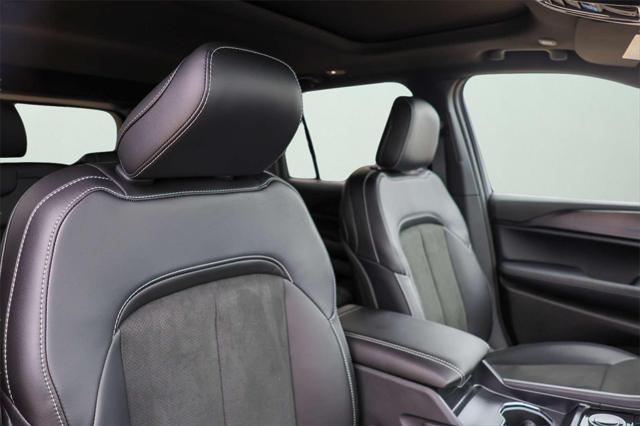 new 2025 Jeep Grand Cherokee car, priced at $43,730