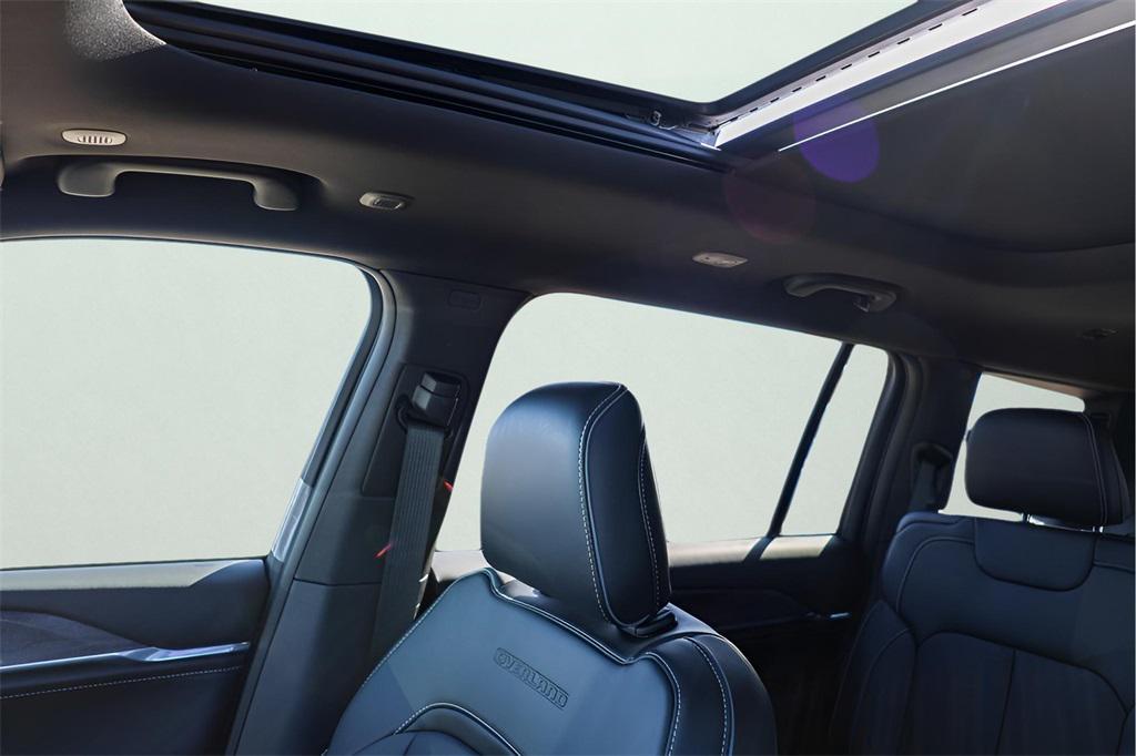 new 2025 Jeep Grand Cherokee L car, priced at $52,050