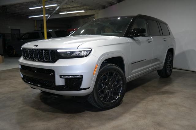 new 2025 Jeep Grand Cherokee L car, priced at $61,152