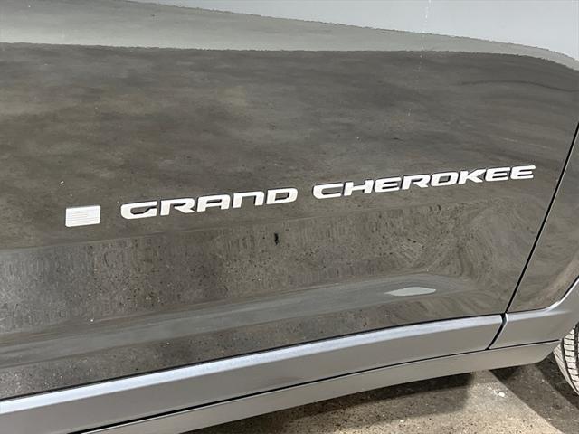new 2024 Jeep Grand Cherokee L car, priced at $46,932